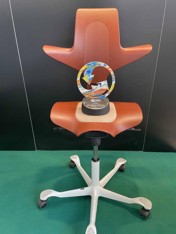 Кресло HAG Capisco ограниченной серии, удостоено награды на ведущей европейской церемонии вручения премии в области экологического дизайна