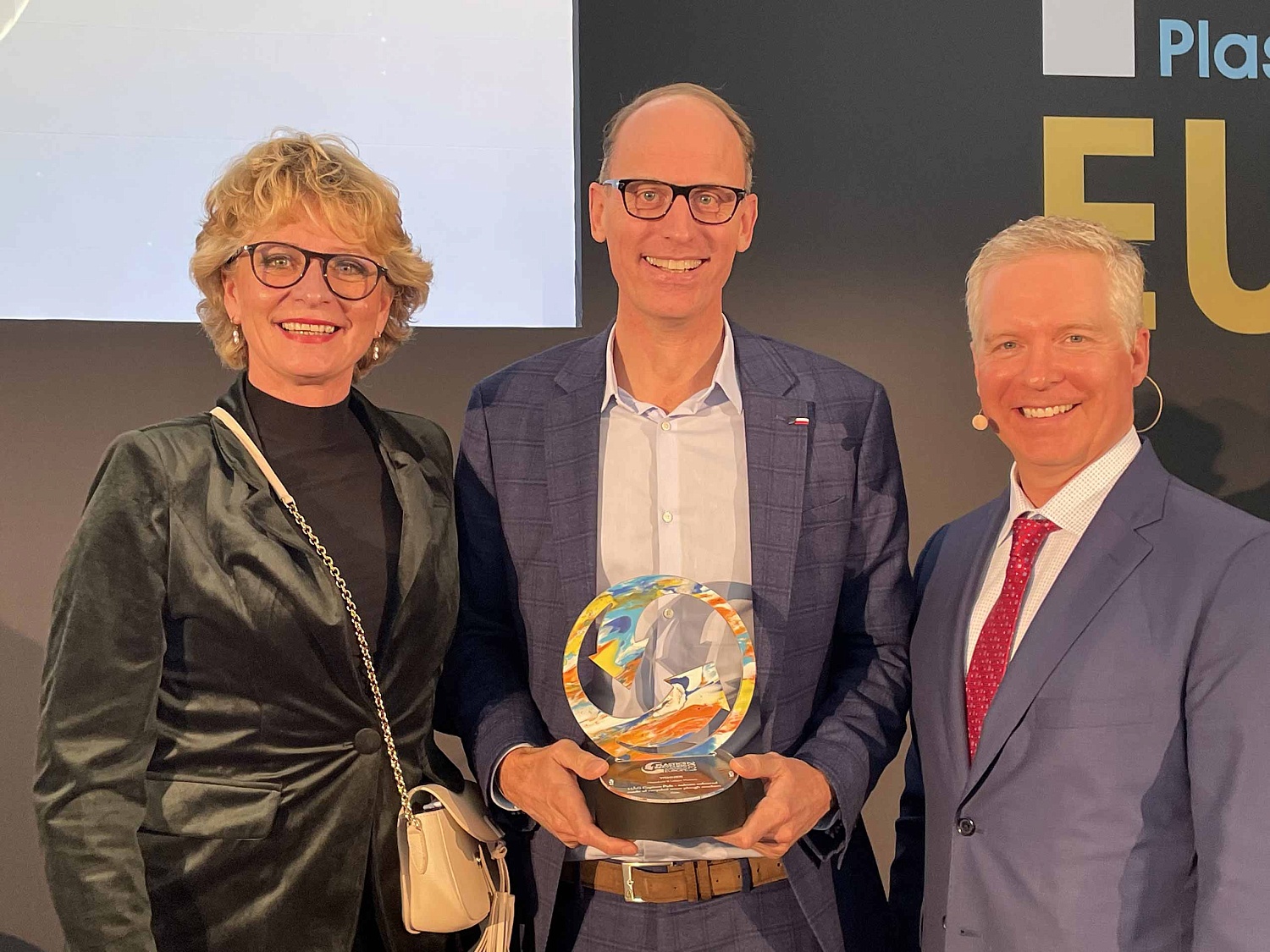 Кресло HAG Capisco ограниченной серии, удостоено награды на ведущей европейской церемонии вручения премии в области экологического дизайна